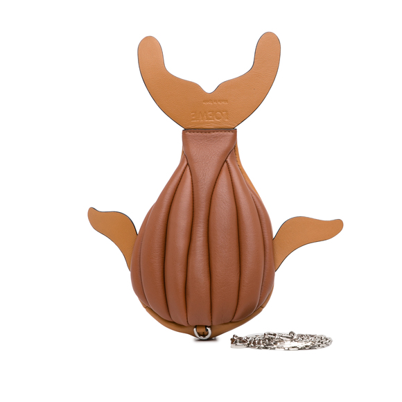 Pre-Loved LOEWE Leather Whale Pouch - Picture 12 of 12